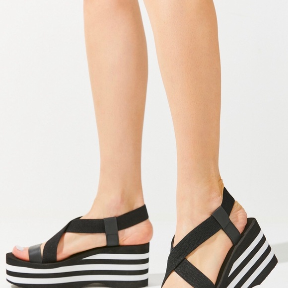 rocket dog lil platform sandal